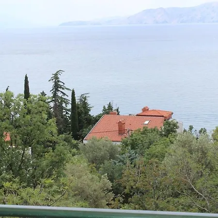 Blaz 3 - 5 Pax, Terrace With Sea View, 150 M From The * Novi Vinodolski