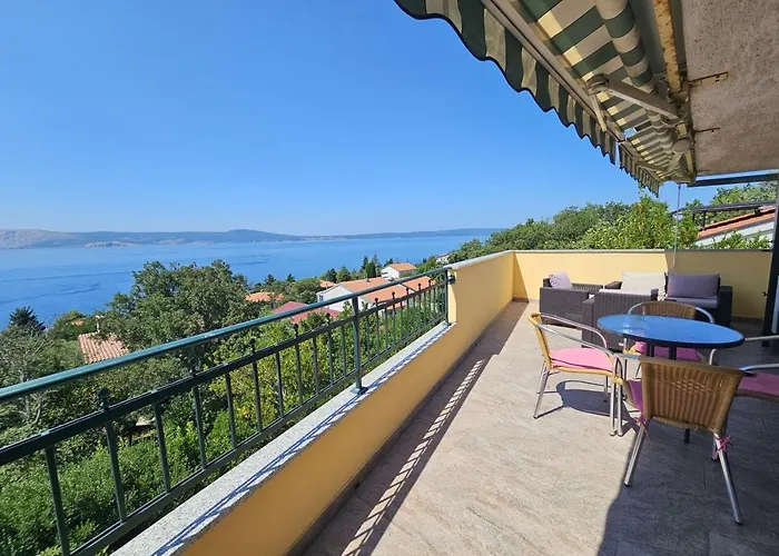 아파트 Blaz 3 - 5 Pax, Terrace With Sea View, 150 M From The